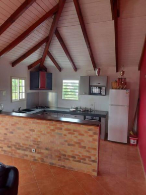 ÉLÉGANT APPARTEMENT À LA CAMPAGNE